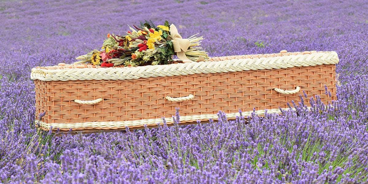 Coffins and Caskets for the Funeral Arrangements